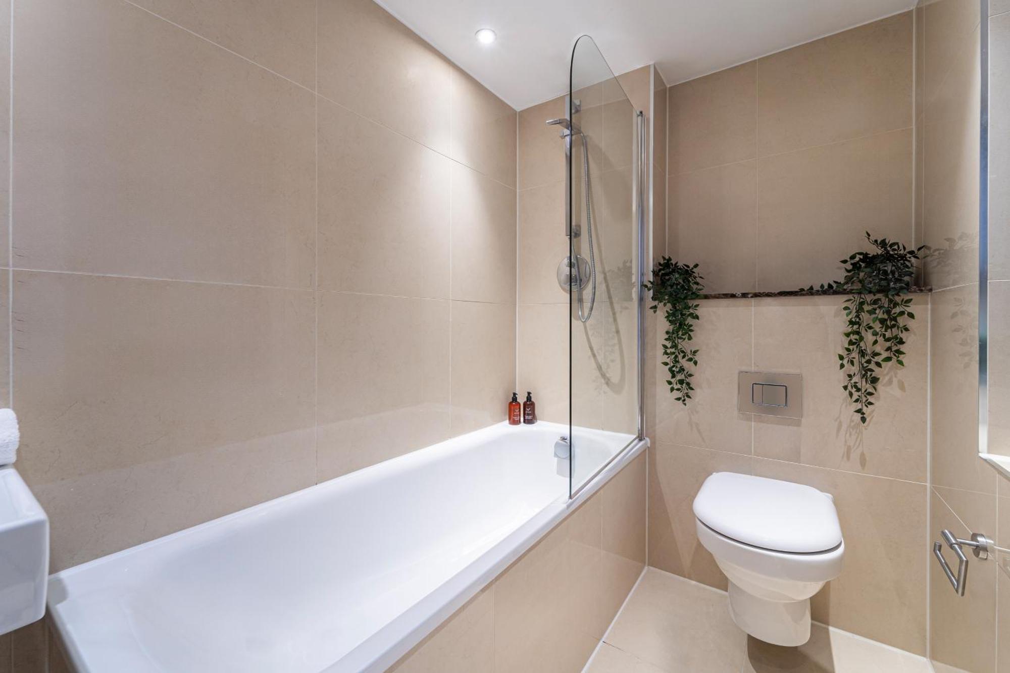 Fleet Street Apartment